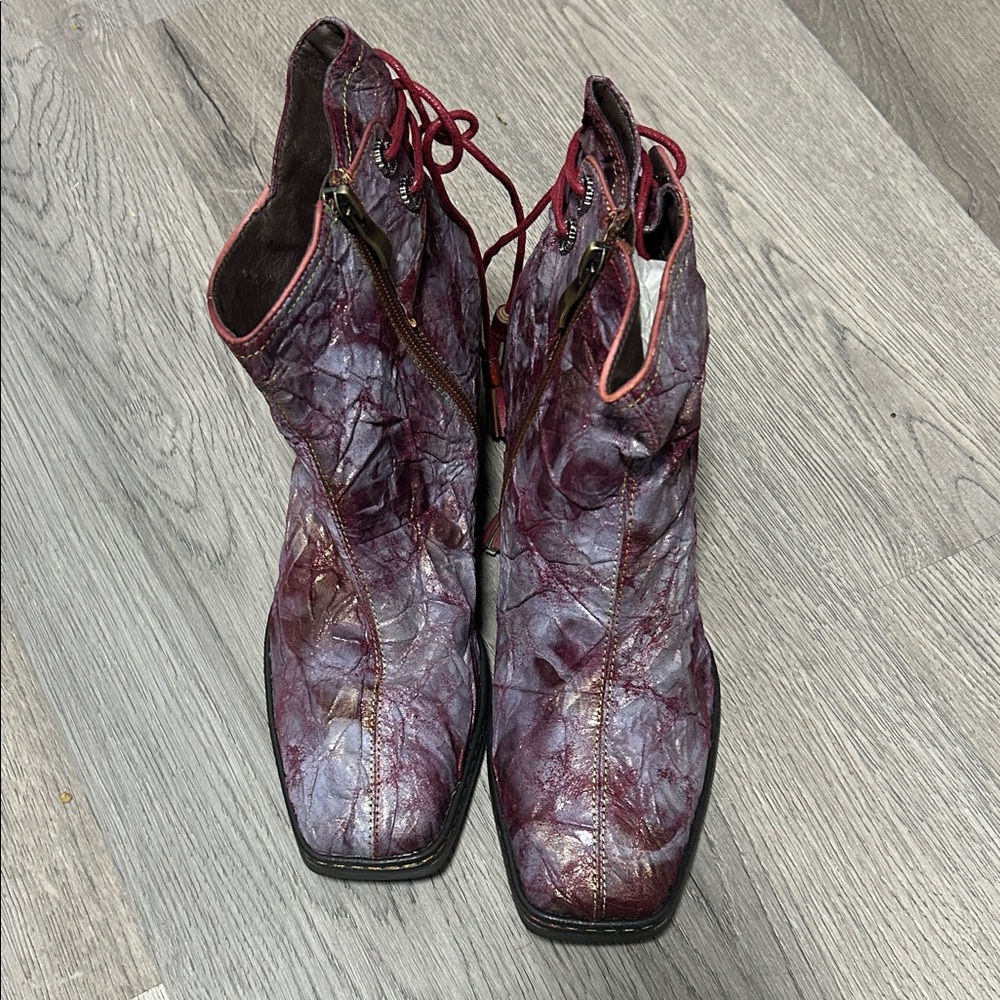 L’artiste Leather Ankle Boots